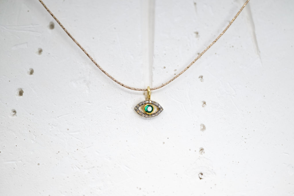 Collier cordon Eyes