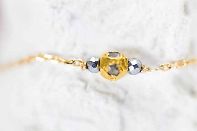 Collier Eclipse