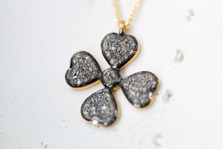 Collier Lucky
